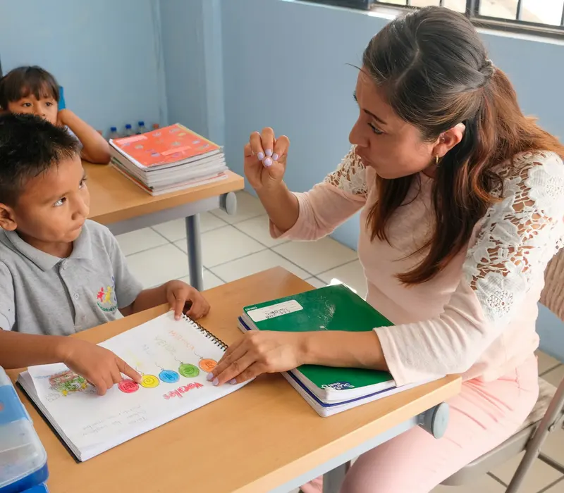 Anak sedang belajar